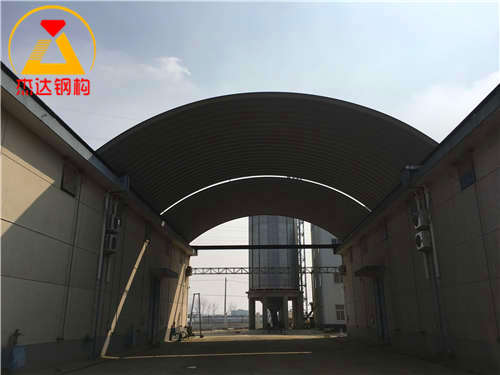 拱形屋面主要的建筑特點(diǎn)